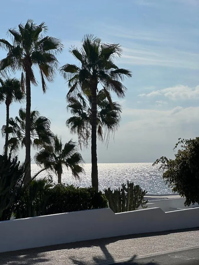 Sea View With Direct Access To Boulevard Puerto del Carmen  Apartmán